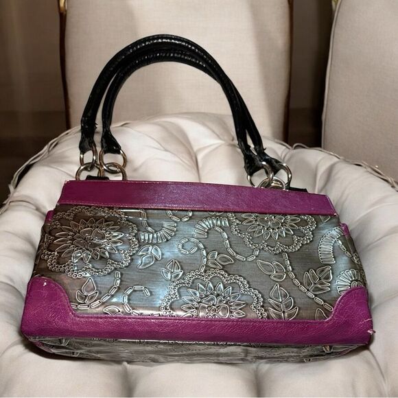 Miche Classic Chain Handle Bag and 3 Covers Madelynn Leila Pink Ribbon Shells - Picture 4 of 16